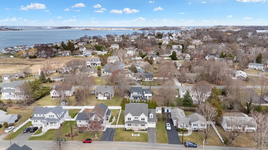 4 bed, 3 bath apartment for rent at 40 Foley Beach Rd, Hingham — photo 39 of 42