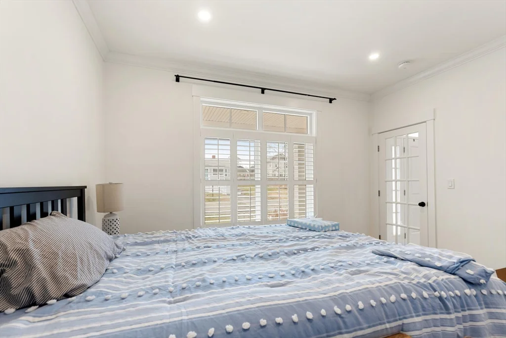 4 bed, 3 bath apartment for rent at 40 Foley Beach Rd, Hingham — photo 20 of 42