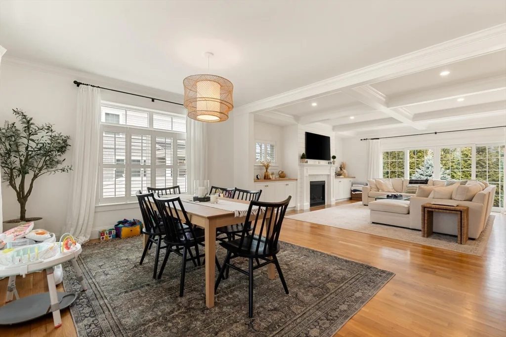4 bed, 3 bath apartment for rent at 40 Foley Beach Rd, Hingham — photo 5 of 42