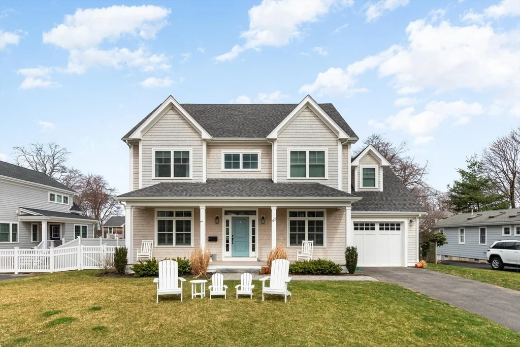 4 bed, 3 bath apartment for rent at 40 Foley Beach Rd, Hingham — photo 1 of 42
