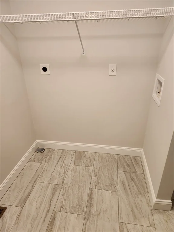 2 bed, 2 bath apartment for rent at 40 Four Seasons Dr Unit 40, Hampstead — photo 20 of 24