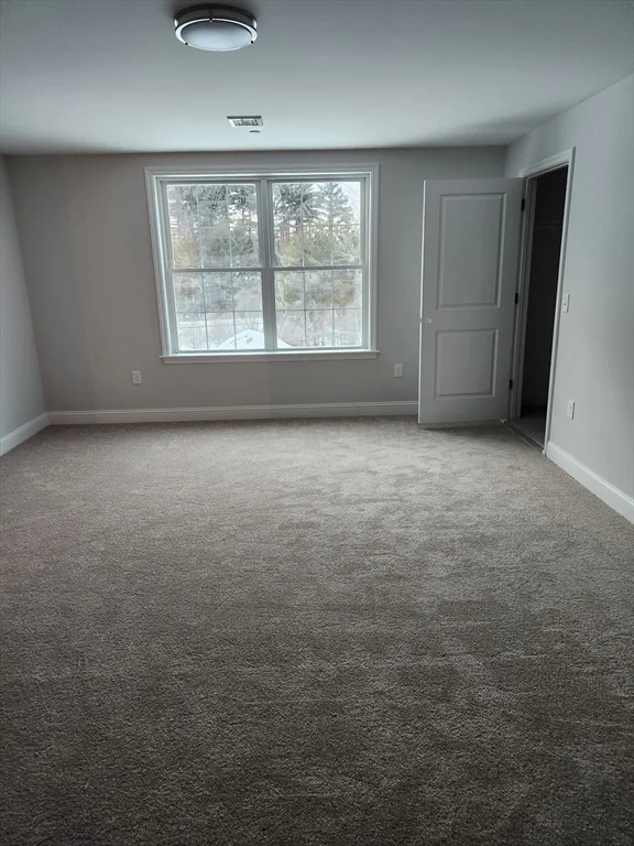 2 bed, 2 bath apartment for rent at 40 Four Seasons Dr Unit 40, Hampstead — photo 10 of 24