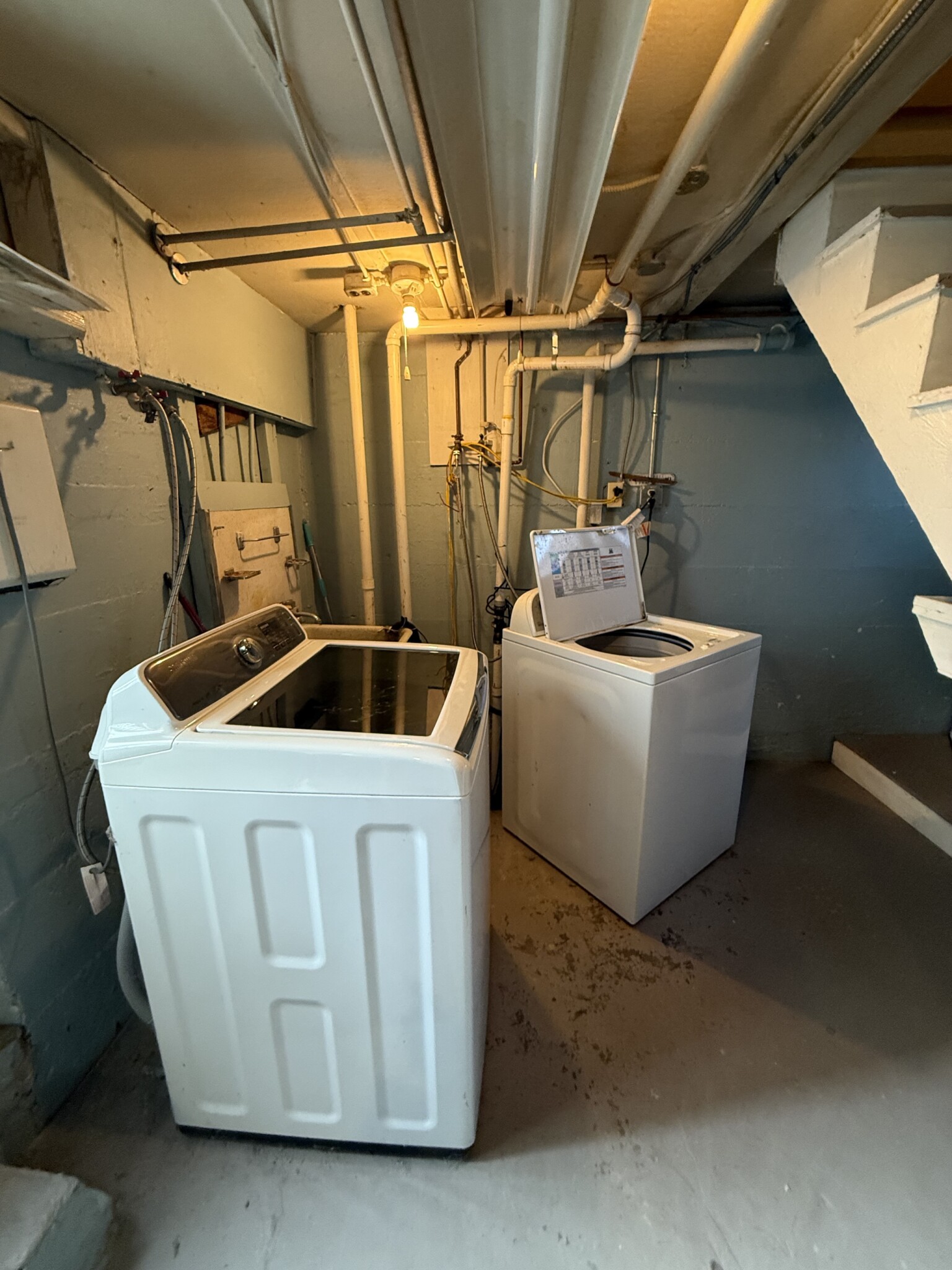 3 bed, 1 bath apartment for rent at 40 Fuller Rd Unit 2, Watertown — photo 10 of 15