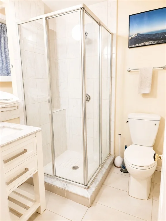 2 bed, 1 bath apartment for rent at 40 Gardner Unit 1, Coolidge Corner — photo 12 of 27