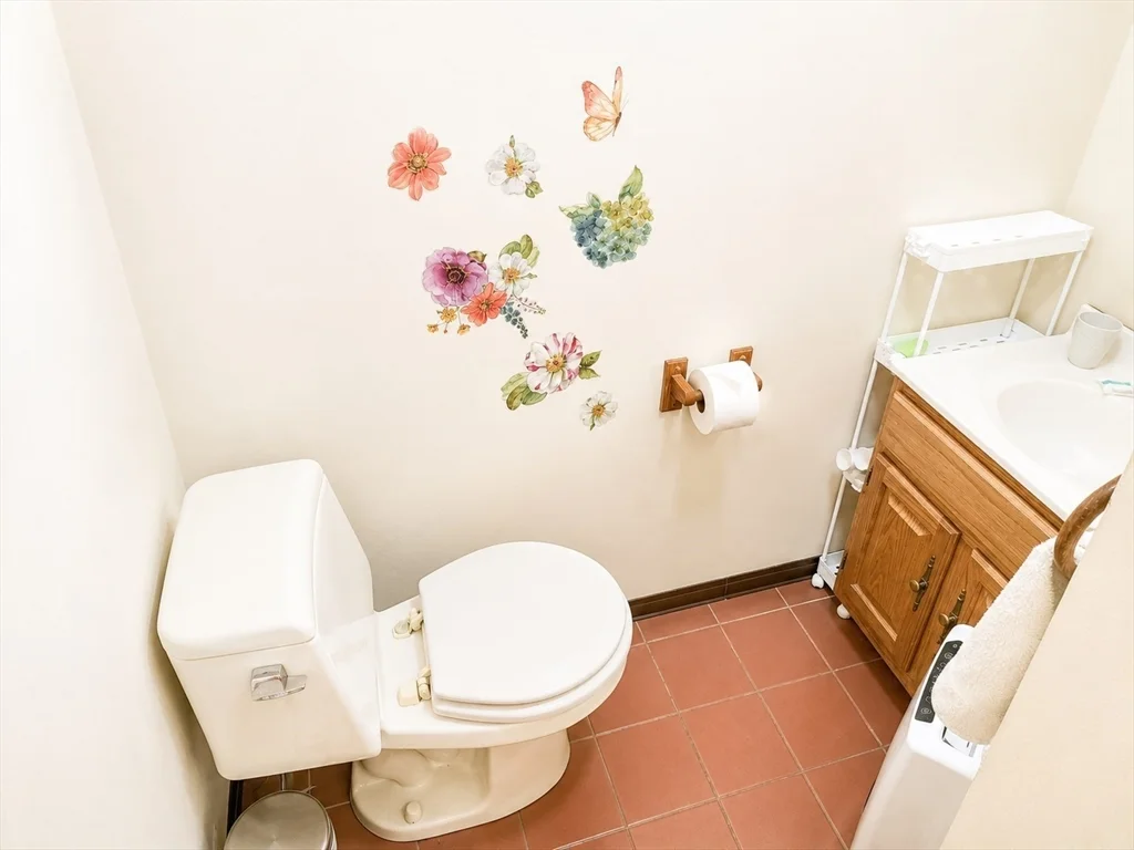 2 bed, 1 bath apartment for rent at 40 Gardner Unit 1, Coolidge Corner — photo 19 of 27