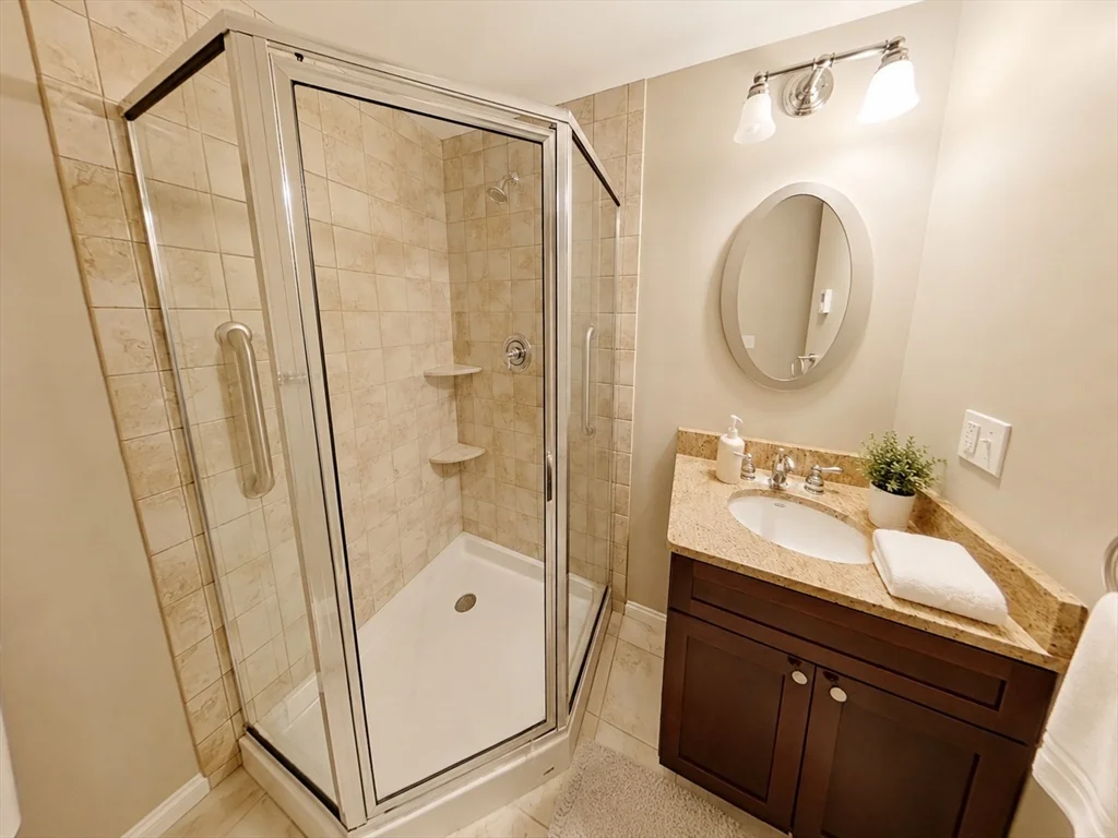 3 bed, 2 bath apartment for rent at 40 Glenellen Rd Unit 1, West Roxbury — photo 29 of 37
