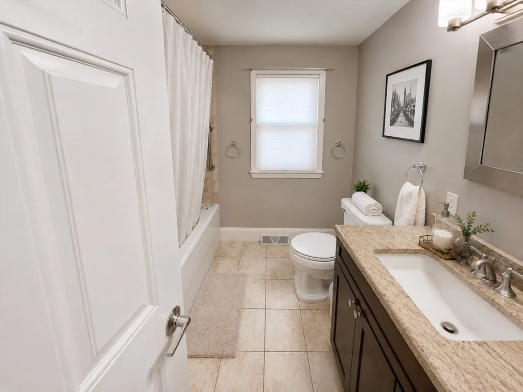 3 bed, 2 bath apartment for rent at 40 Glenellen Rd Unit 1, West Roxbury — photo 12 of 37