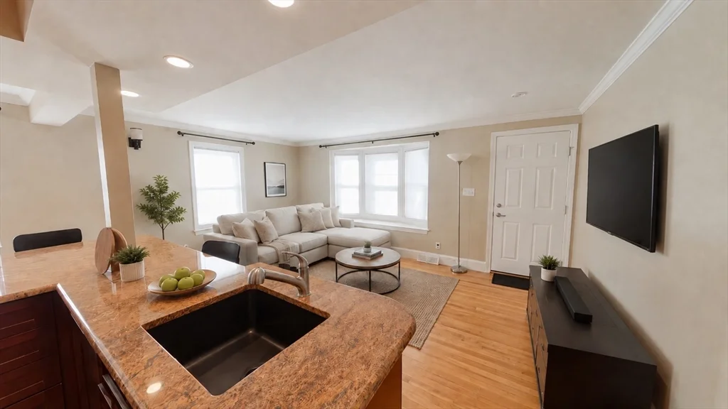 3 bed, 2 bath apartment for rent at 40 Glenellen Rd Unit 1, West Roxbury — photo 9 of 37