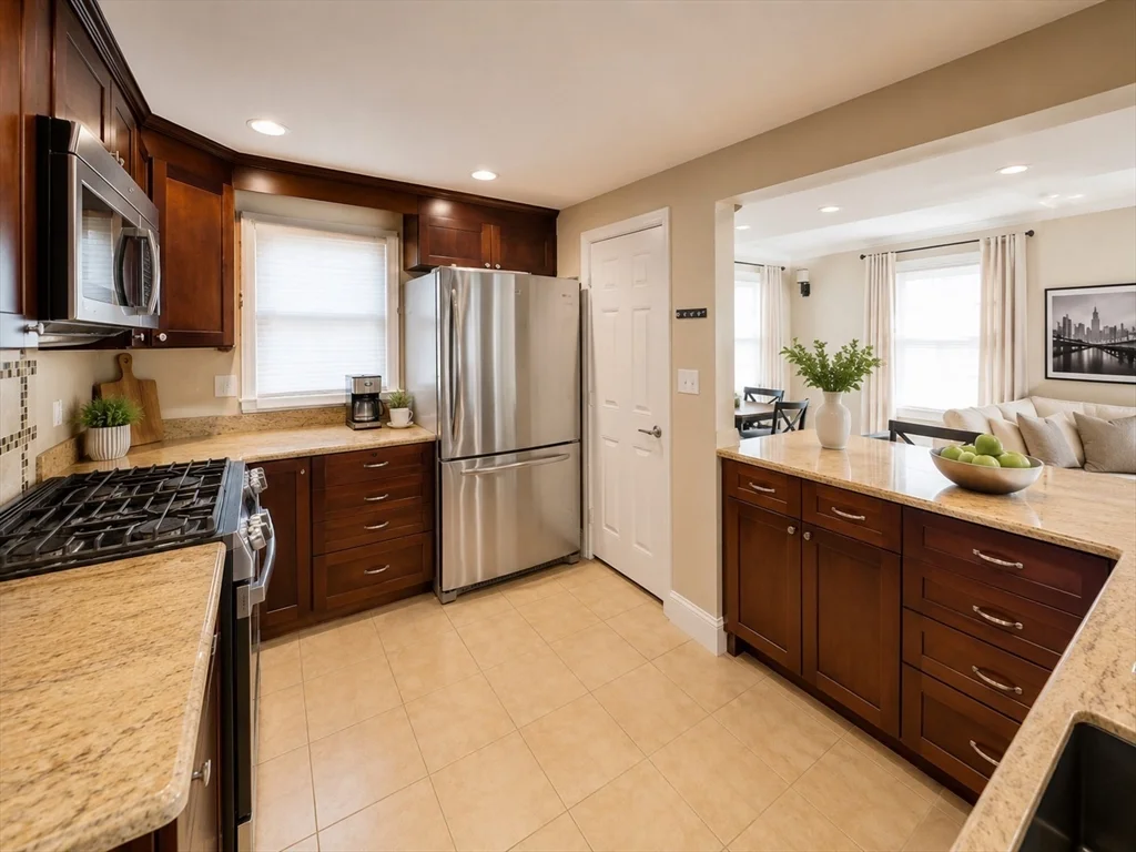 3 bed, 2 bath apartment for rent at 40 Glenellen Rd Unit 1, West Roxbury — photo 10 of 37