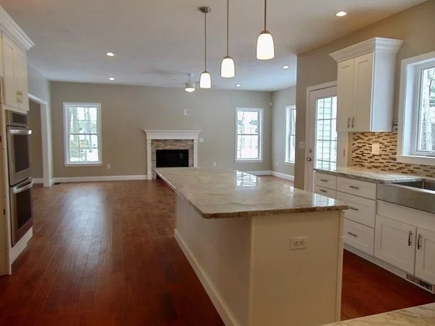 5 bed, 3 bath apartment for rent at 40 Green St, Foxboro — photo 6 of 16