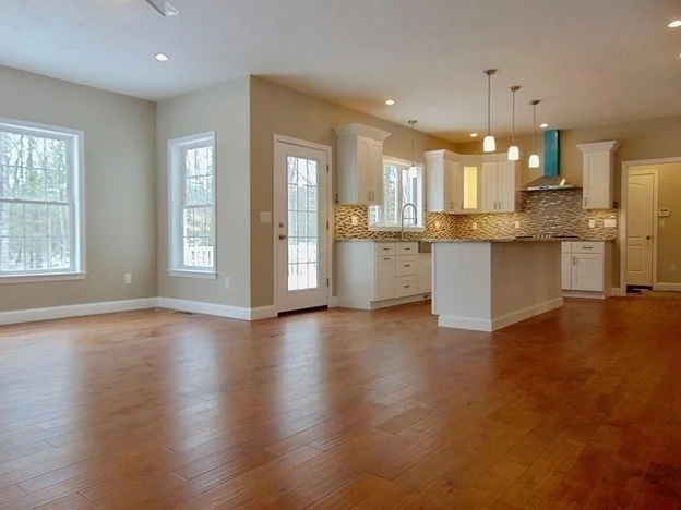 5 bed, 3 bath apartment for rent at 40 Green St, Foxboro — photo 5 of 16