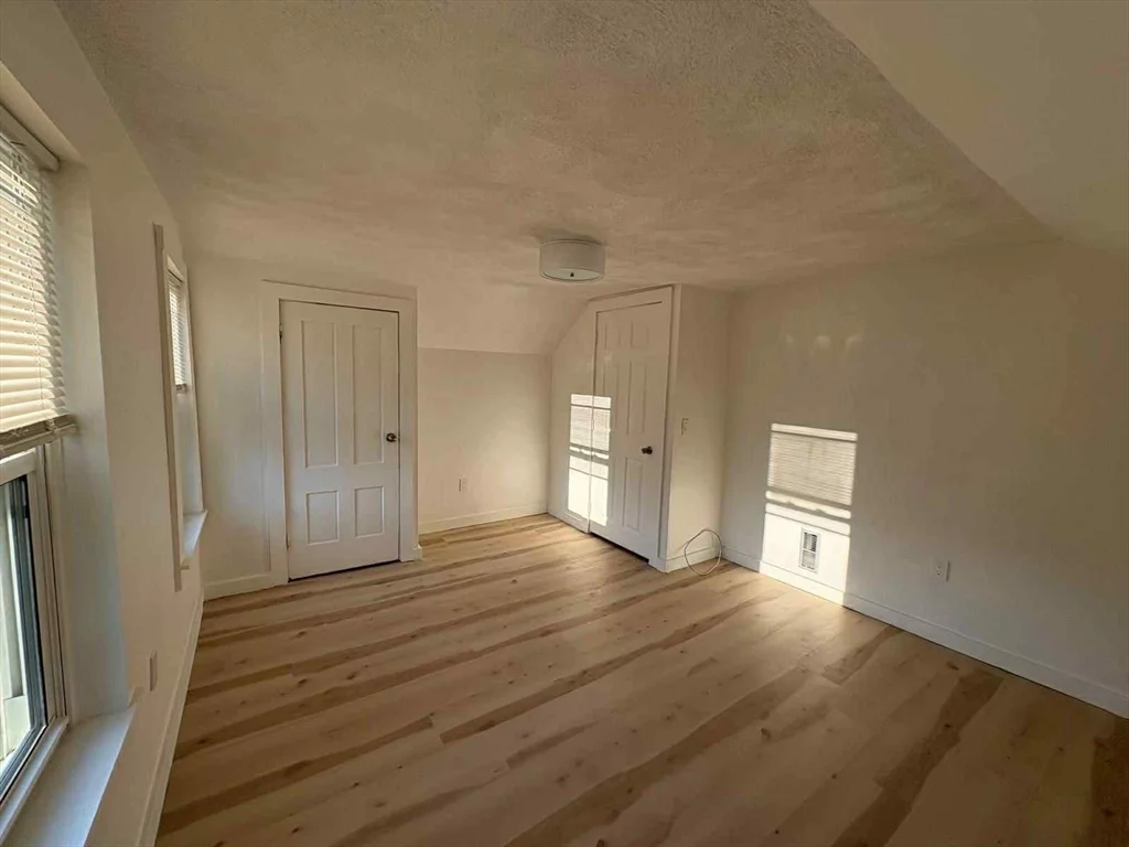 2 bed, 1 bath apartment for rent at 40 Green St, Milford — photo 8 of 17