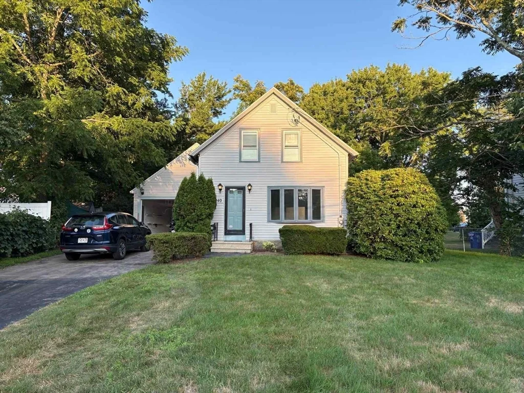 2 bed, 1 bath apartment for rent at 40 Green St, Milford — photo 1 of 17