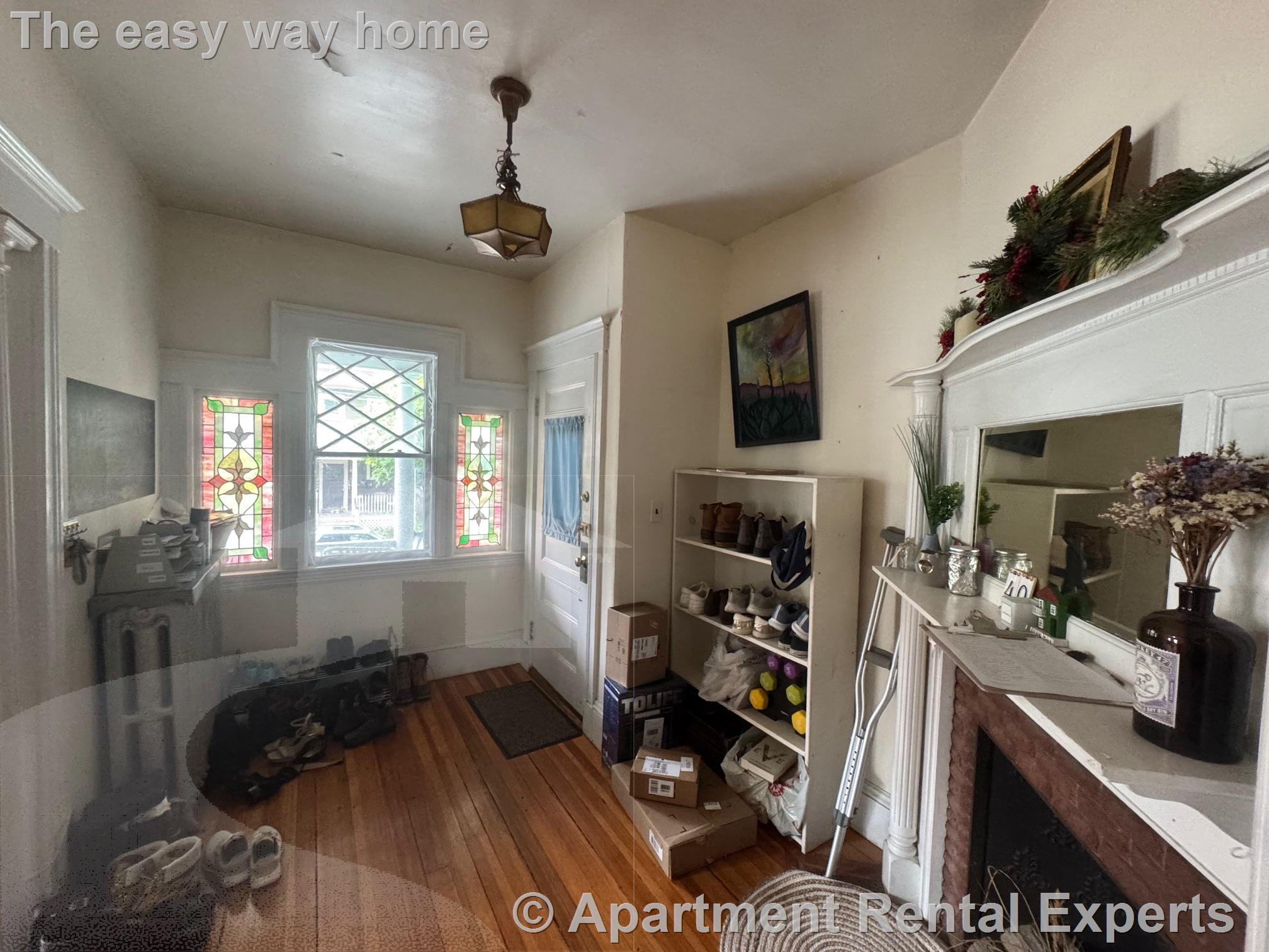 4 bed, 1 bath apartment for rent at 40 Hall Ave Unit 1, Davis Square — photo 3 of 19
