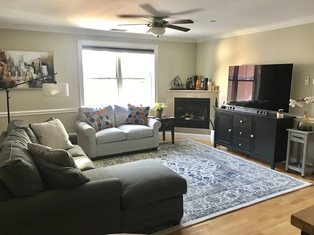 4 bed, 2 bath apartment for rent at 40 Hancock Unit 6, Dorchester — photo 6 of 28