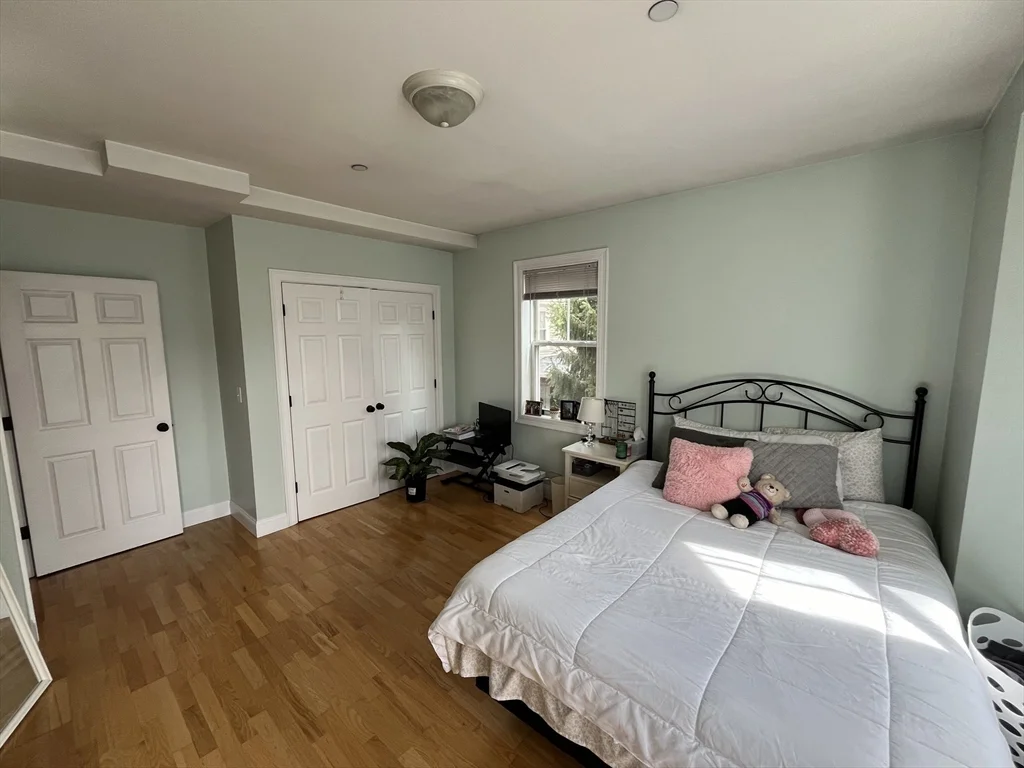 4 bed, 2 bath apartment for rent at 40 Hancock Unit 6, Dorchester — photo 16 of 28