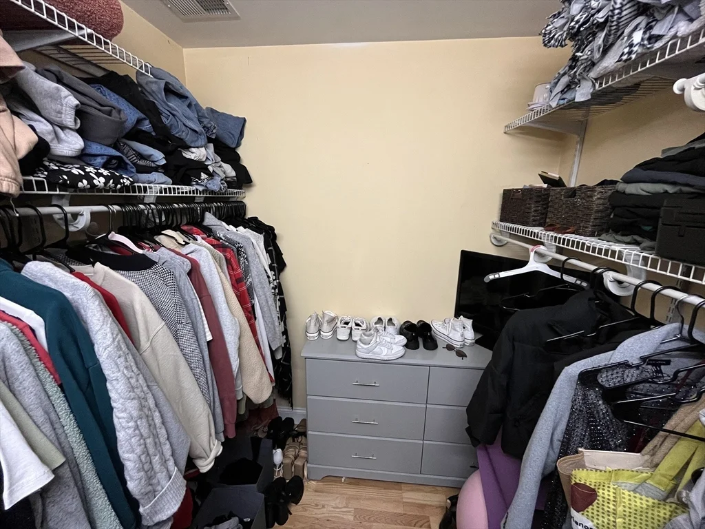 4 bed, 2 bath apartment for rent at 40 Hancock Unit 6, Dorchester — photo 11 of 28