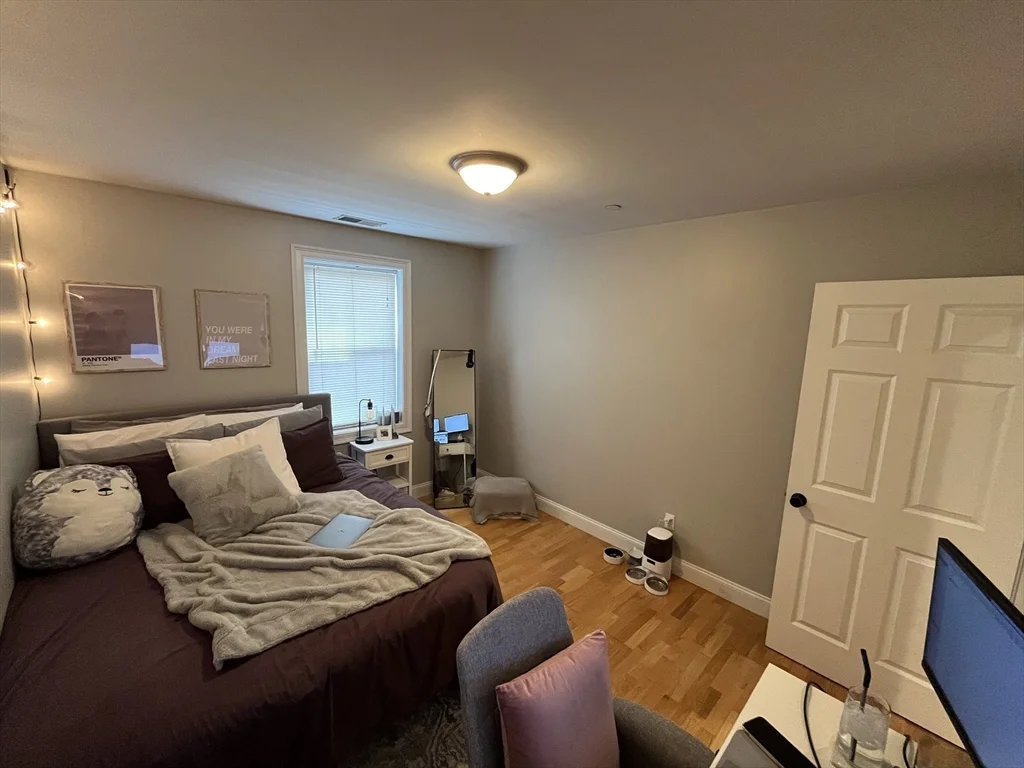 4 bed, 2 bath apartment for rent at 40 Hancock Unit 6, Dorchester — photo 13 of 28
