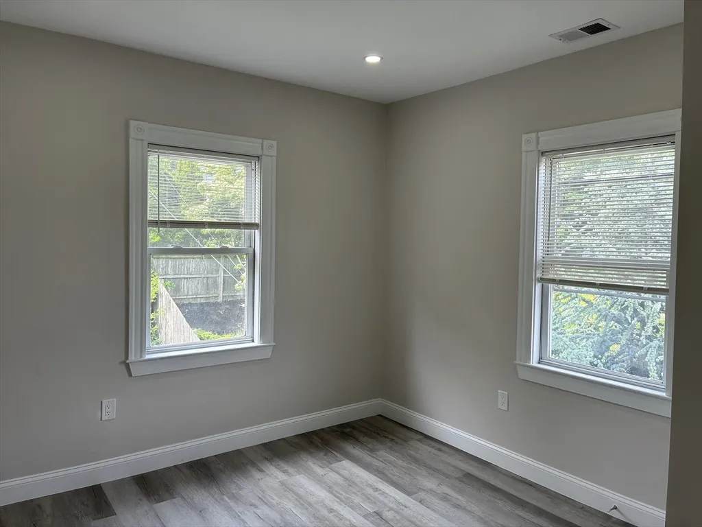 5 bed, 3 bath apartment for rent at 40 Harvest St Unit 2, Boston — photo 4 of 15