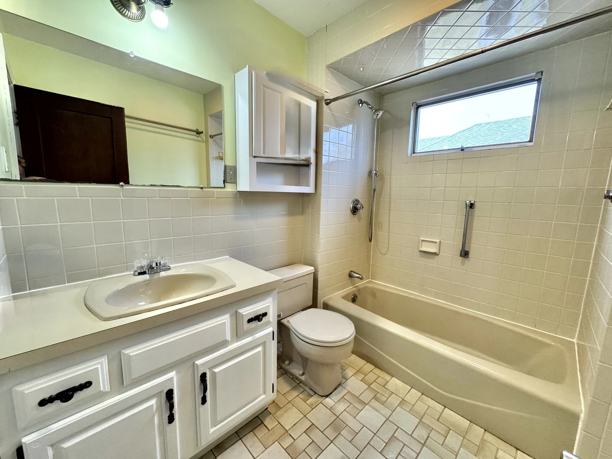 3 bed, 2 bath apartment for rent at 40 Highland Ave Unit Single Fam, Arlington — photo 23 of 35