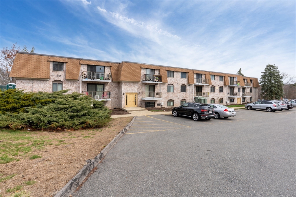 1 bed, 1 bath apartment for rent at 40 High St Unit 210, Dedham — photo 15 of 15