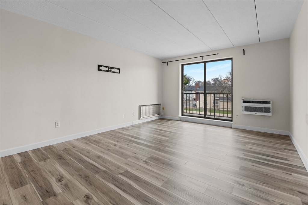 1 bed, 1 bath apartment for rent at 40 High St Unit 210, Dedham — photo 8 of 15