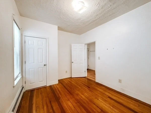 3 bed, 1 bath apartment for rent at 40 I St Unit 1, South Boston — photo 8 of 10