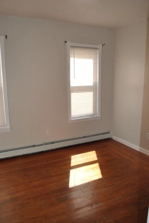 3 bed, 1 bath apartment for rent at 40 I St Unit 3, South Boston — photo 6 of 12