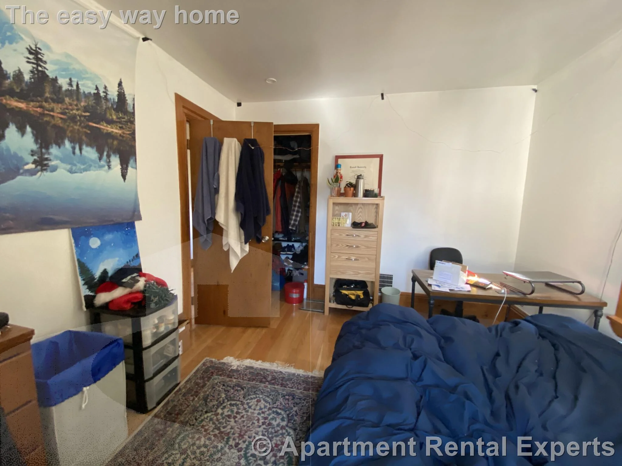 4 bed, 2 bath apartment for rent at 40 Jay St, Riverside — photo 3 of 7