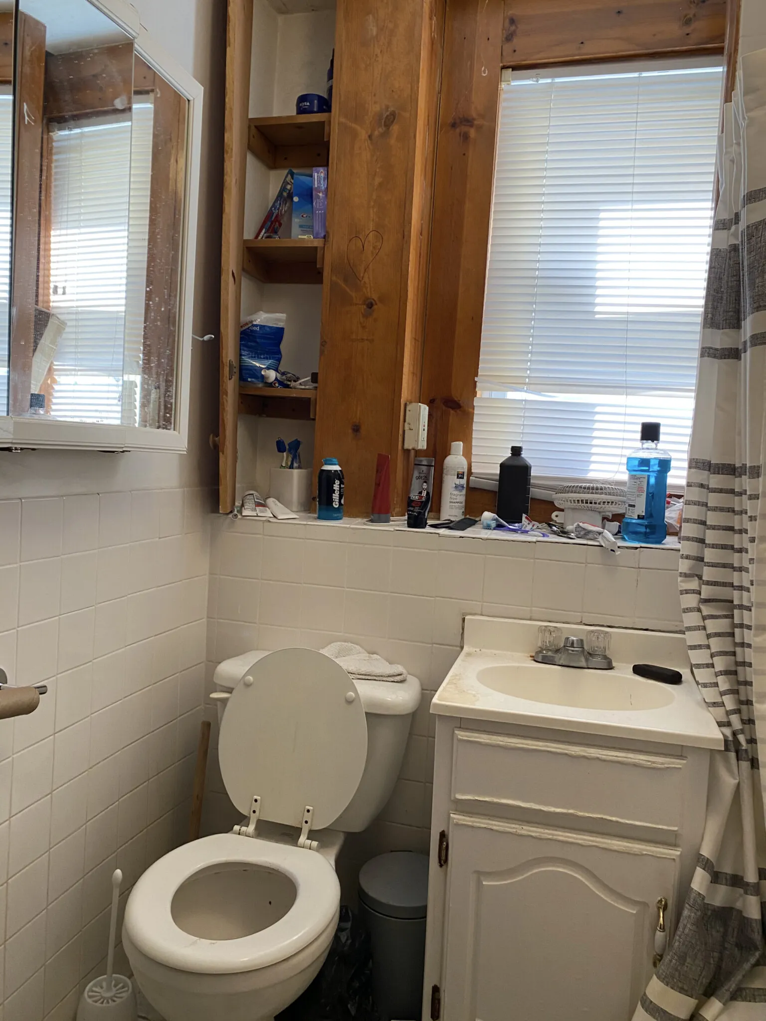 4 bed, 2 bath apartment for rent at 40 Jay St Unit 0, Riverside — photo 3 of 10