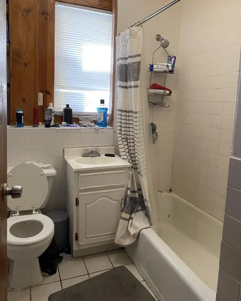 4 bed, 2 bath apartment for rent at 40 Jay St Unit 40, Riverside — photo 11 of 11
