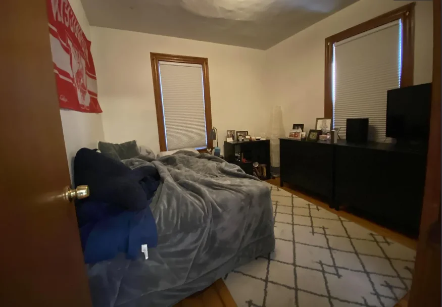 4 bed, 2 bath apartment for rent at 40 Jay St Unit 40, Riverside — photo 8 of 11