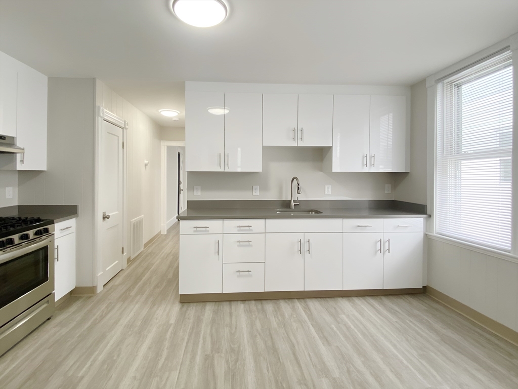 2 bed, 1 bath apartment for rent at 40 Jones Rd Unit 3, Revere — photo 3 of 12
