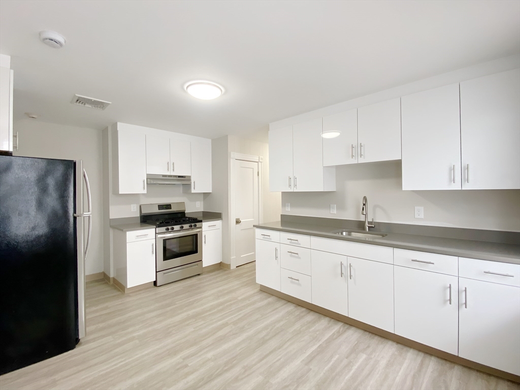 2 bed, 1 bath apartment for rent at 40 Jones Rd Unit 3, Revere — photo 1 of 12