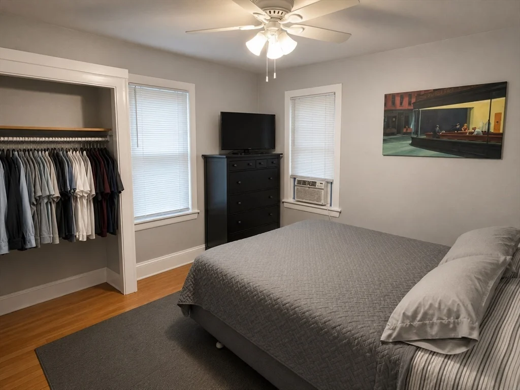 2 bed, 1 bath apartment for rent at 40 Kelvin St Unit 1, Everett — photo 6 of 8