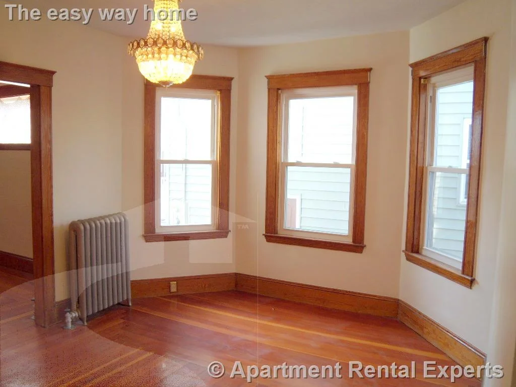 2 bed, 1 bath apartment for rent at 40 Kenmere Rd, Medford Square — photo 1 of 23