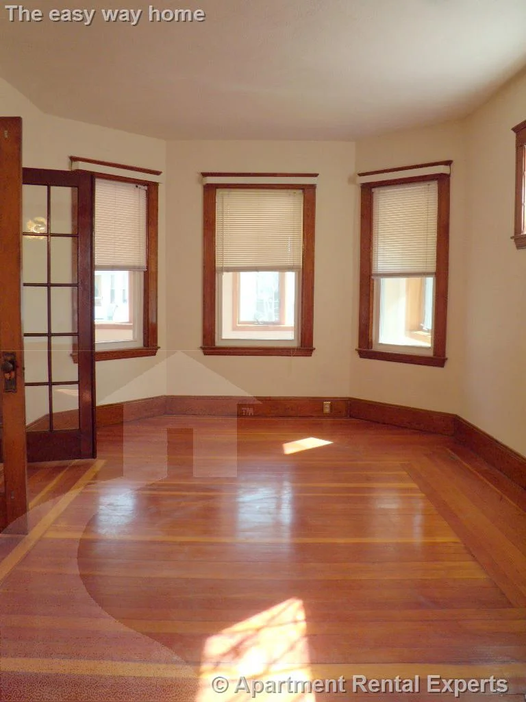 2 bed, 1 bath apartment for rent at 40 Kenmere Rd, Medford Square — photo 3 of 23