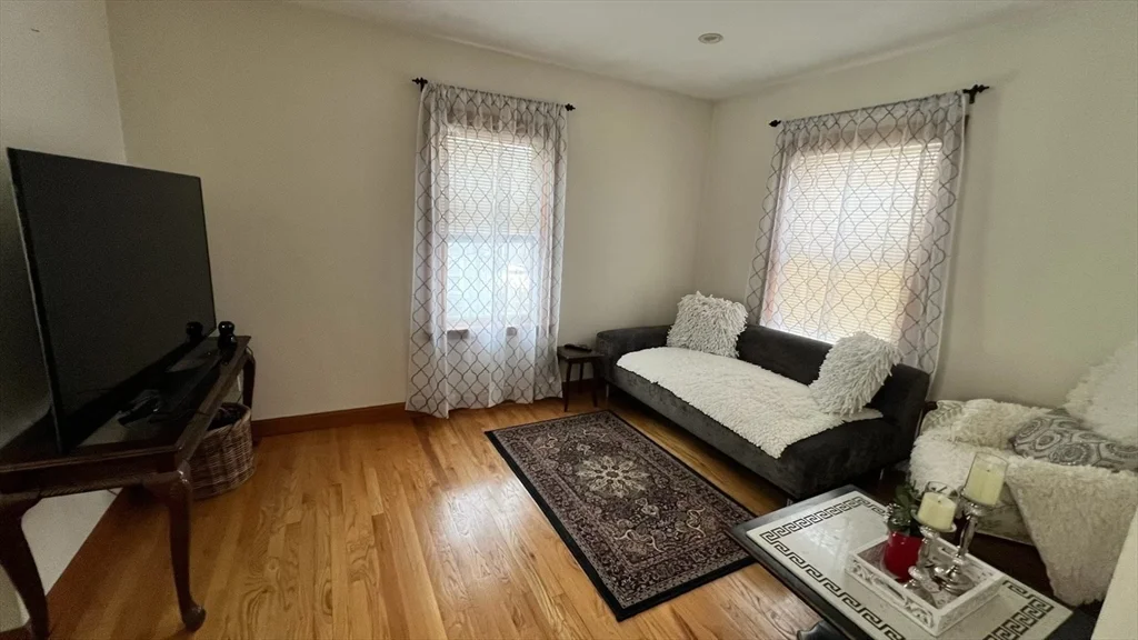 1 bed, 1 bath apartment for rent at 40 Kimball Rd Unit 2, Watertown — photo 5 of 9
