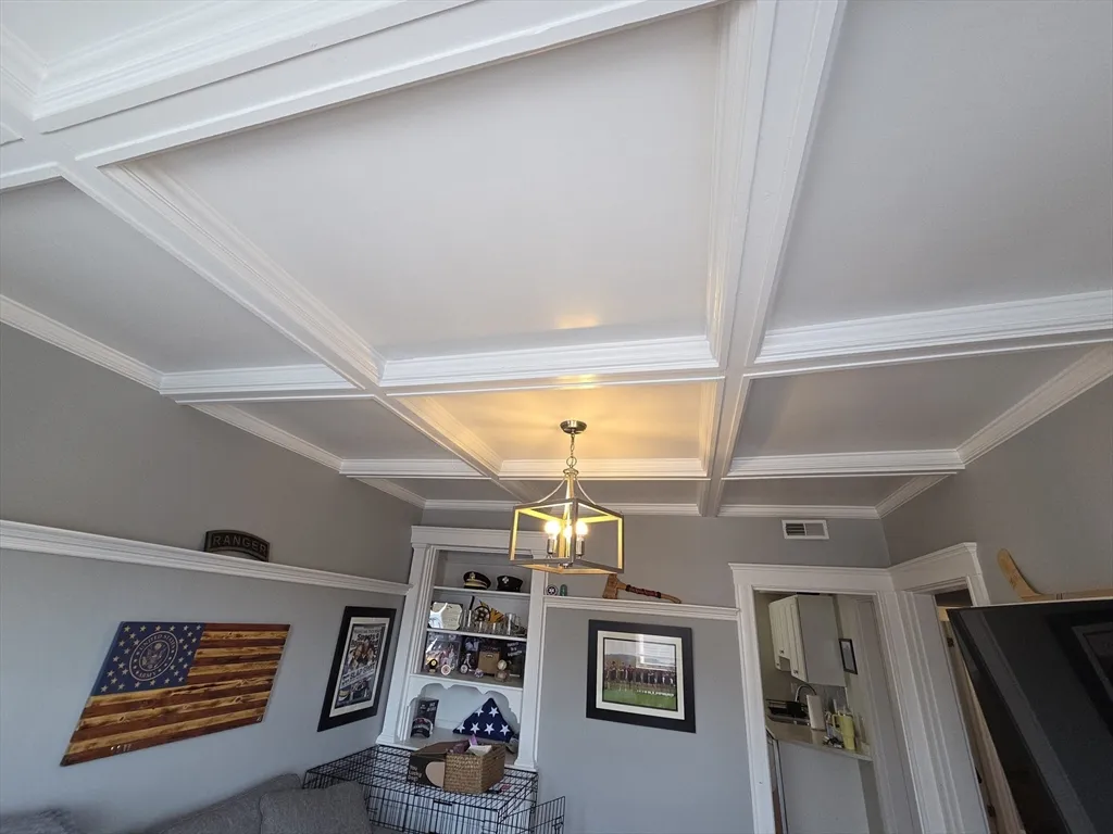 3 bed, 1 bath apartment for rent at 40 King St Unit 3, Dorchester — photo 6 of 21