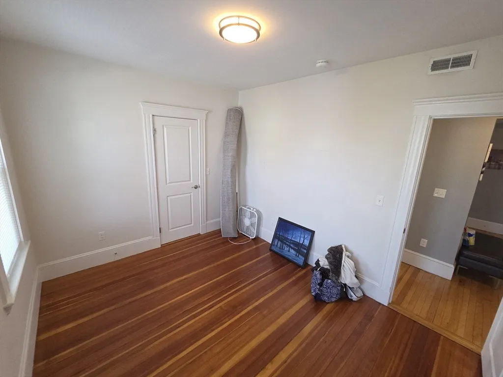 3 bed, 1 bath apartment for rent at 40 King St Unit 3, Dorchester — photo 14 of 21