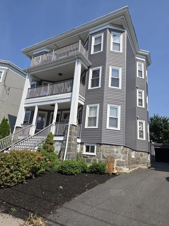 3 bed, 1 bath apartment for rent at 40 King St Unit 3, Dorchester — photo 21 of 21