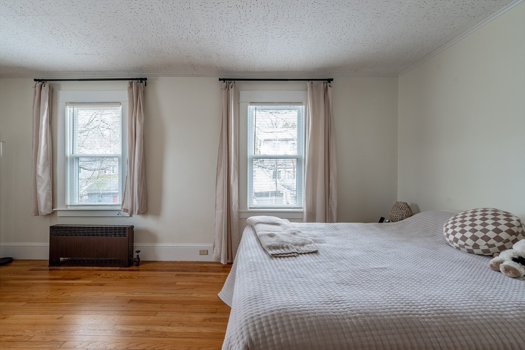 2 bed, 1 bath apartment for rent at 40 King St Unit 40, Holyoke — photo 20 of 26