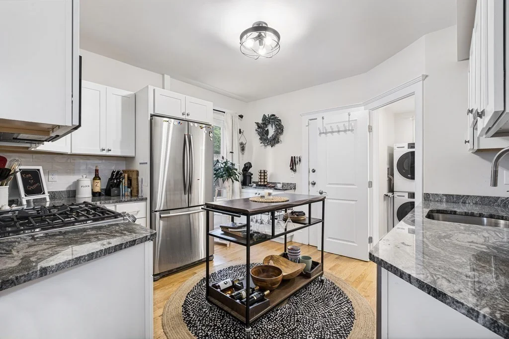 3 bed, 1 bath apartment for rent at 40 King Unit 1, Boston — photo 12 of 22