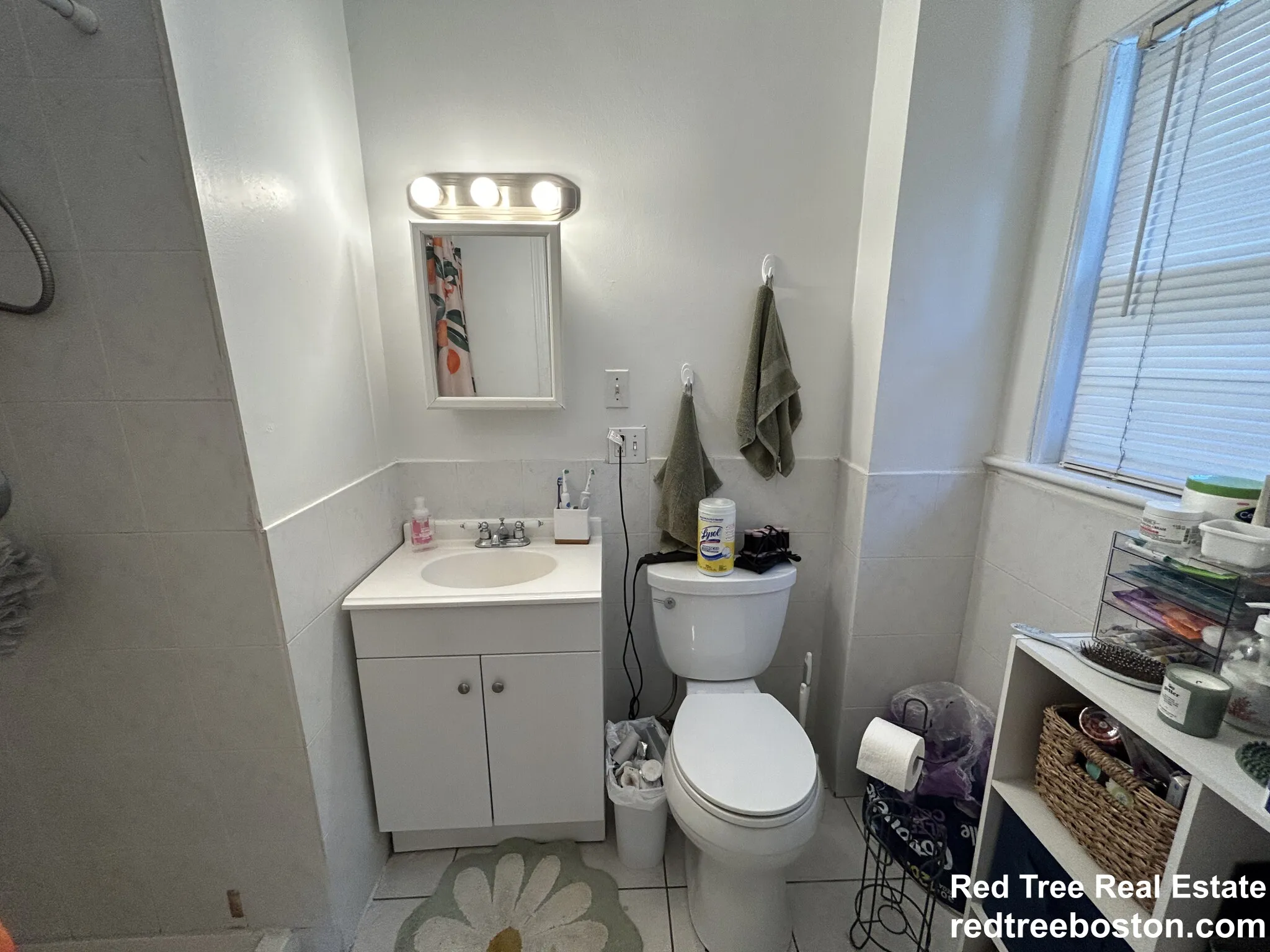 5 bed, 2 bath apartment for rent at 40 Kirkwood Rd Unit 1, Brighton — photo 8 of 14