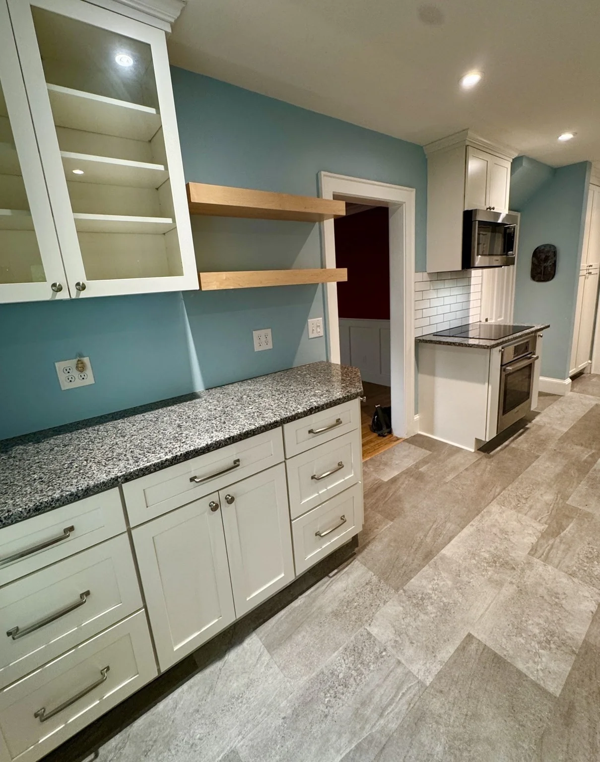 3 bed, 1 bath apartment for rent at 40 Lake Shore Rd Unit SF, Brighton — photo 7 of 21