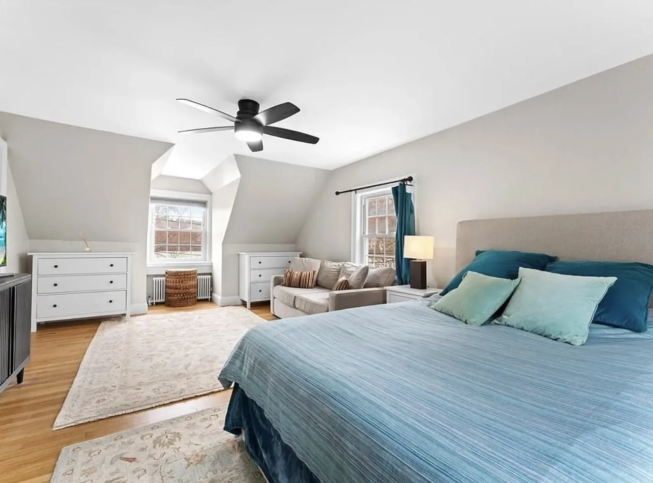 3 bed, 1 bath apartment for rent at 40 Lake Shore Rd Unit SF, Brighton — photo 12 of 21