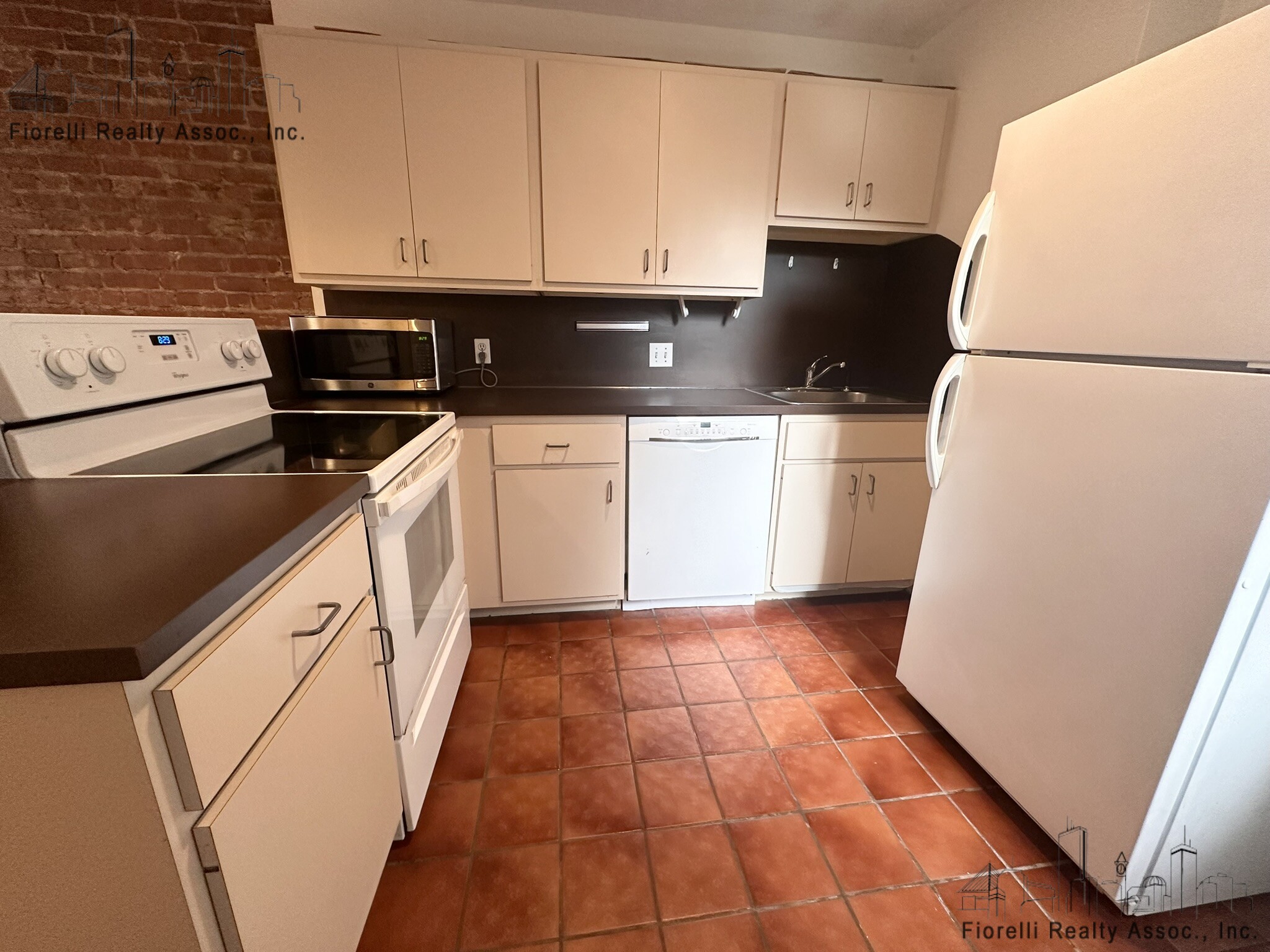 2 bed, 1 bath apartment for rent at 40 Lewis St Unit 2, North End — photo 6 of 14
