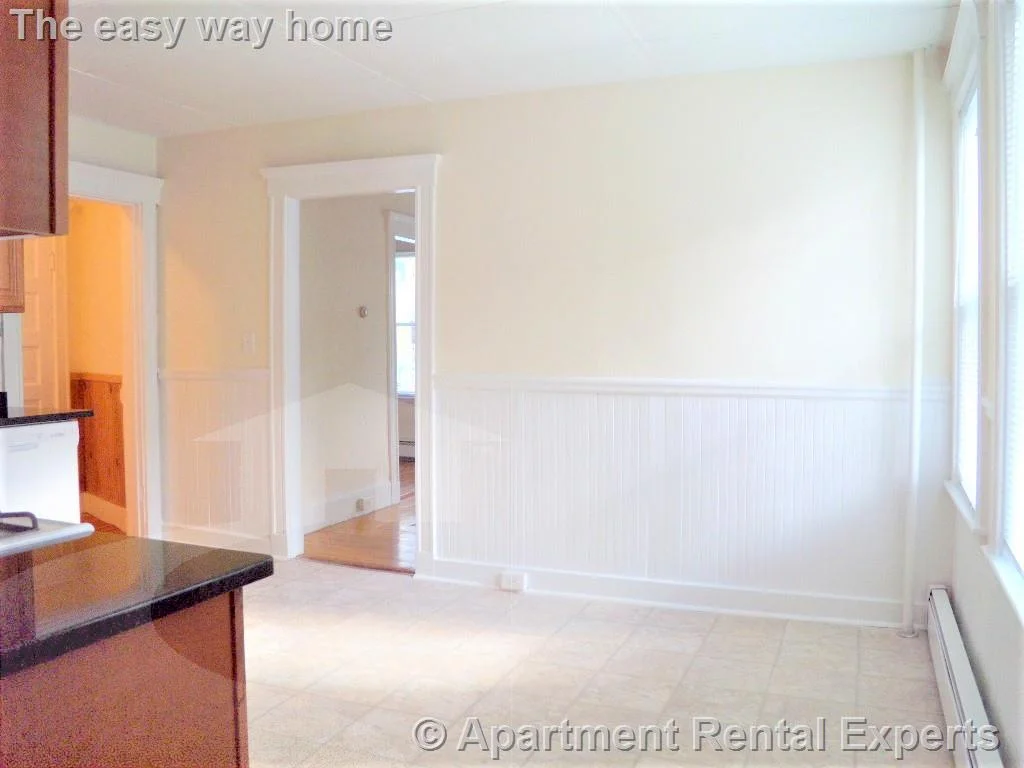 1 bed, 1 bath apartment for rent at 40 Linden Ave Unit 1, Porter Square — photo 4 of 16