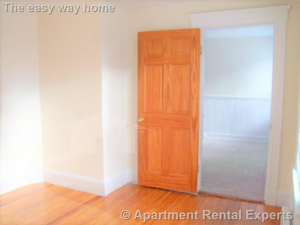 1 bed, 1 bath apartment for rent at 40 Linden Ave Unit 1, Porter Square — photo 13 of 16