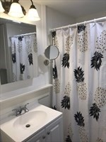 4 bed, 1 bath apartment for rent at 40 London St Unit 40, Lowell — photo 5 of 6
